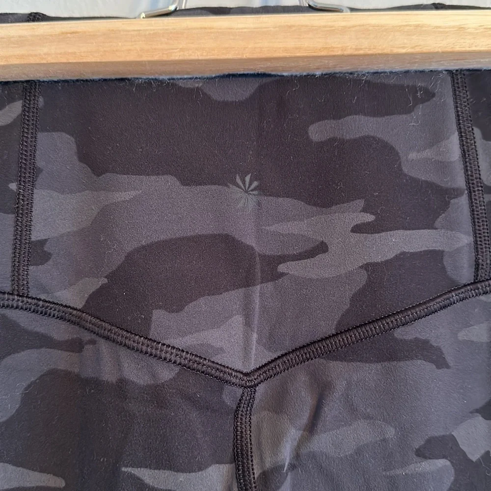 Athleta Elation Camo 7/8 Tight